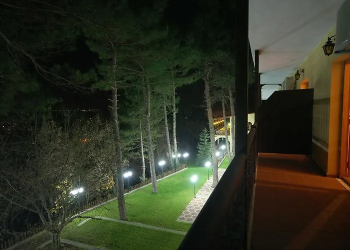 酒店 Milionis Forest 2*